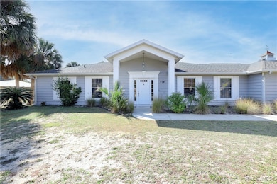 914 N Country Club Dr, Crystal River, FL 34429 - photo 2