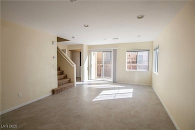 10437 Coyote Cub Ave, Las Vegas, NV 89129 - photo 2