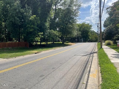 906 Camden Ave, Durham, NC 27701 - photo 2