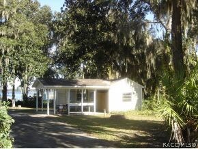 DETACHED CARPORT