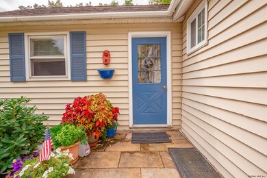 13 Pennsylvania Ave, Rensselaer, NY 12144 - photo 2