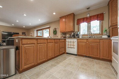1122 Morningside Street-07