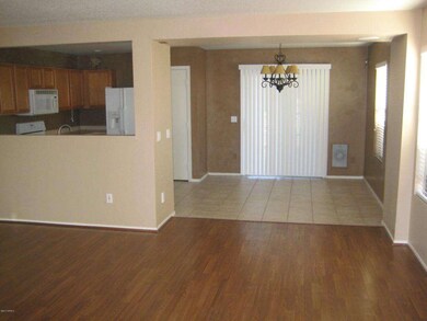 Clean Monte Kitchen