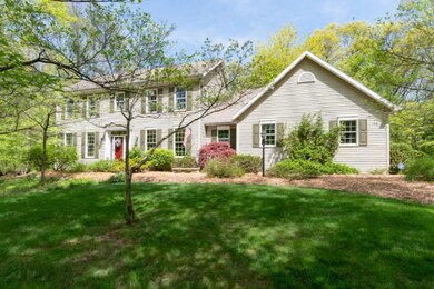 9528 Oakland Dr, Portage, MI 49024 - photo 2