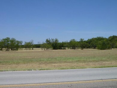 1735 White Bluff Dr, Whitney, TX 76692 - photo 2