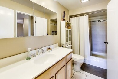 960 S River Rd, Des Plaines, IL 60016 - photo 4