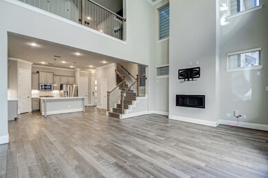 1122 Shepherd Oaks Dr, Houston, TX 77018 - photo 5