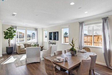 1480 Monument Ln, Fairfield, CA 94533 - photo 5