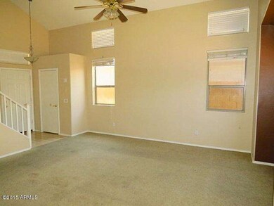 023-383351 - great room-003