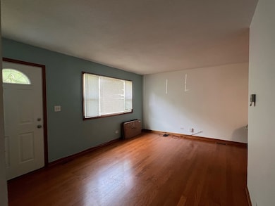 3327 Acorn Ct, Aurora, IL 60504 - photo 2