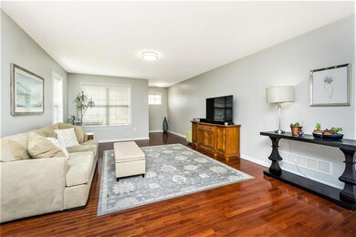 832 S Fork Dr, Easton, PA 18040 - photo 4