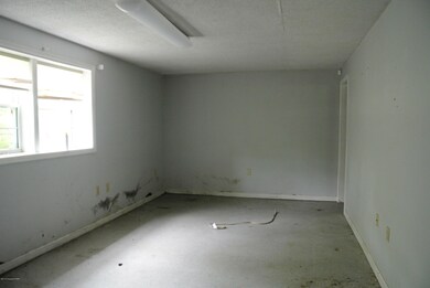 2174 Walnut Trail, Bushkill, PA 18324 - photo 6