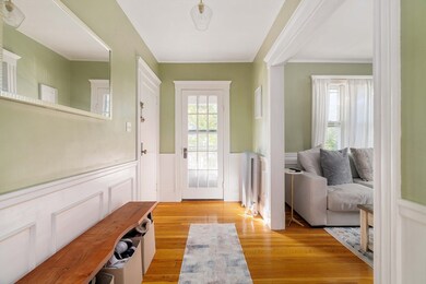 289 Belgrade Ave unit 2, Roslindale, MA 02131 - photo 2