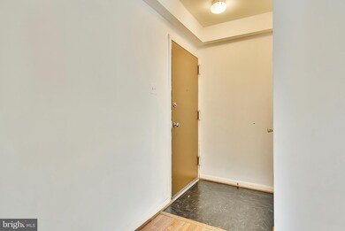 3814 Bel Pre Rd unit 14-70, Silver Spring, MD 20906 - photo 5