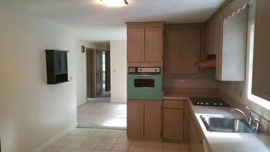 24 Juniper Ln unit 1, Framingham, MA 01701 - photo 2