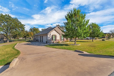 6429 Pinehurst Dr, Granbury, TX 76049 - photo 3