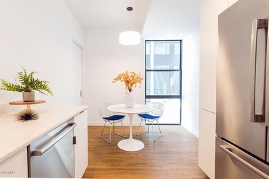 05_artHAUS_B unit dining