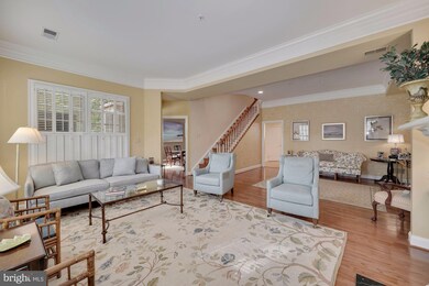 8517 Gavin Manor Ct, Chevy Chase, MD 20815 - photo 4