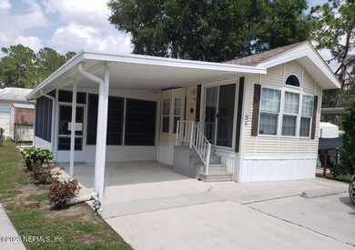 Park Modle with Screen room w/ A/C