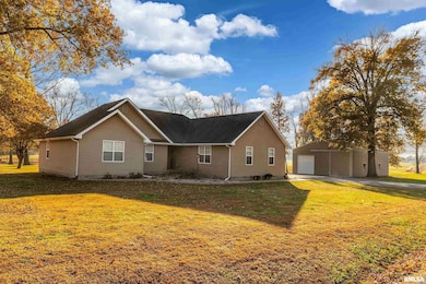 15951 Forcade Ln, Marion, IL 62959 - photo 2