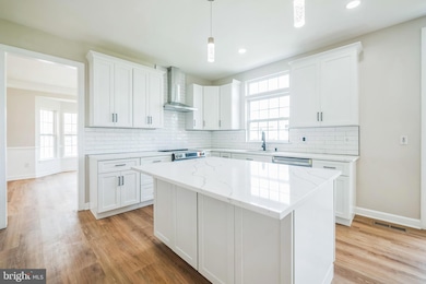 83 Drawing Arm Ln, Martinsburg, WV 25403 - photo 3