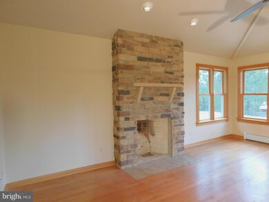 8014 Greenwich Rd, Catlett, VA 20119 - photo 4