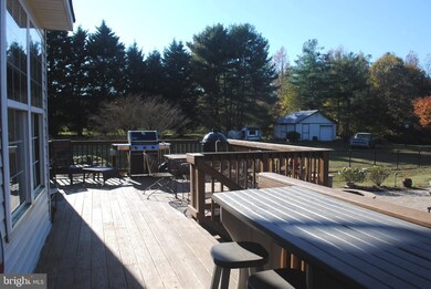 19095 Ridge Rd, Colonial Beach, VA 22443 - photo 4