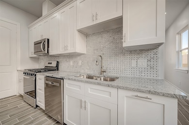 5825 Balbo St unit B, Houston, TX 77091 - photo 5