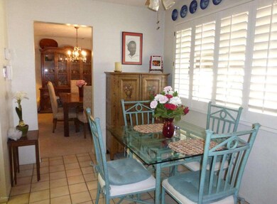 Eat-In Kitchen