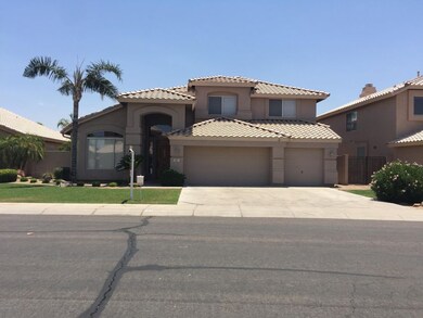 671 Hackberry front