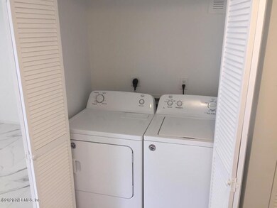 1530 Ryar Rd unit 4, Jacksonville, FL 32216 - photo 3