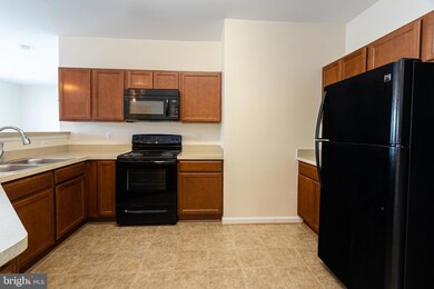 23520 F D R Blvd unit 303, California, MD 20619 - photo 3