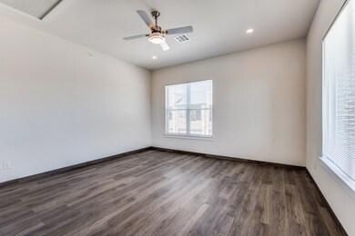 710 Benge Dr unit 712-E, Arlington, TX 76013 - photo 5