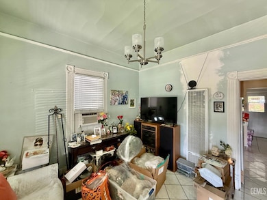 547 Texas St, Pomona, CA 91768 - photo 3