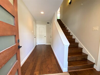 57 Legend Ln, Houston, TX 77024 - photo 4