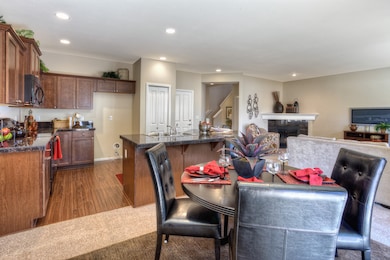 19527 3rd Dr SE unit 17, Bothell, WA 98012 - photo 2