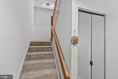 7505 Weather Worn Way unit E, Columbia, MD 21046 - photo 3