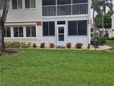 Right on Golf Course, Ground floor