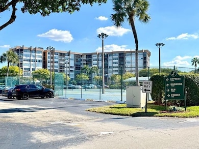 1200 Saint Charles Place unit 218, Pembroke Pines, FL 33026 - photo 4