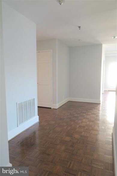 8101 Connecticut Ave unit N604, Chevy Chase, MD 20815 - photo 2