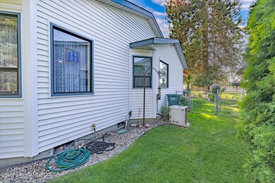 1557 W Woodlawn Dr - MLS - 05