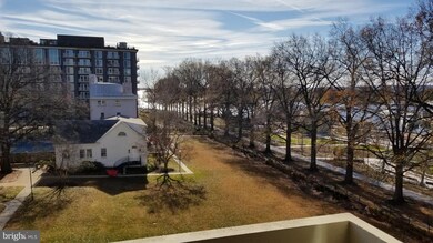 Tiber Island unit W-308, Washington, DC 20024 - photo 2