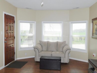 112 W 1st St, Hoyt, KS 66440 - photo 3