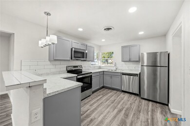 301 E Cherokee Dr, Harker Heights, TX 76548 - photo 3