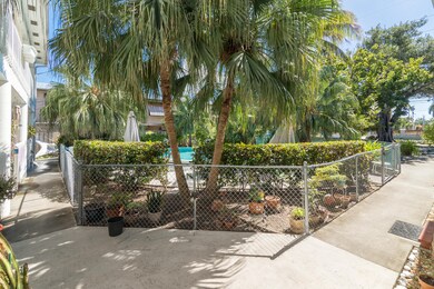 3255 Duck Ave Unit 4 LK TC Large--13
