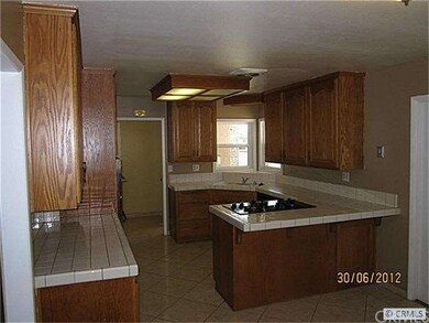 Sparkling, open kitchen