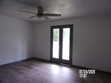 4054 Summit Holmesville Rd, McComb, MS 39648 - photo 7