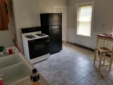 1172 High St, Central Falls, RI 02863 - photo 4