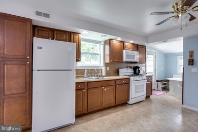 2513 S Snyder Ave, Sparrows Point, MD 21219 - photo 6