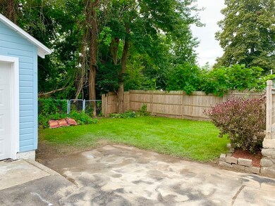 8 Salem St, Lawrence, MA 01843 - photo 5